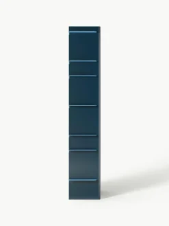 Hohes Regal Rami mit Metall-Elementen