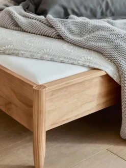 Holzbett Windsor mit Kopfteil aus Kiefernholz