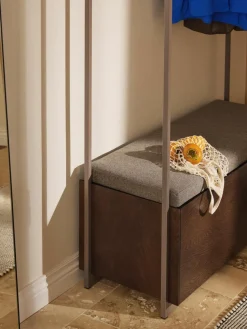 Holz-Garderobe Larsen