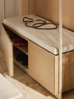 Holz-Garderobe Larsen