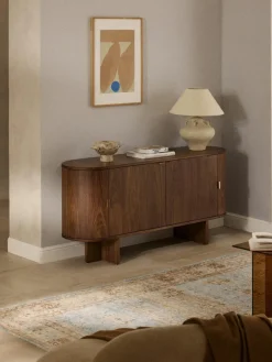 Holz-Sideboard Zumi mit abgerundeten Ecken