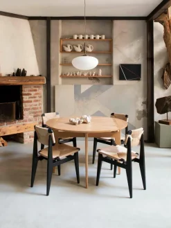 Holzstuhl C-Chair aus Eichenholz mit geflochtener Sitzfläche