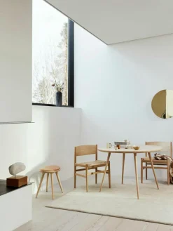 Holzstuhl Nestor mit handgeflochtener Sitzfläche