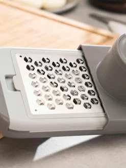 7-in-1 Multi-Reibe Z-Cut