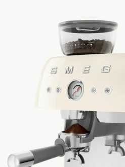 Kaffeemaschine 50's Style mit Siebträger