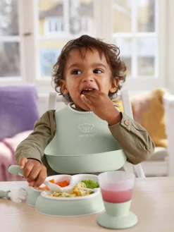 Kindergeschirr Bliss mit Lätzchen, 4er-Set