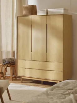 Kleiderschrank Cassy, 3-türig