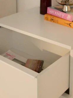 Kleine Holz-Kommode Elona