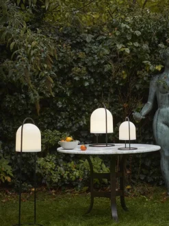 Kleine mobile LED-Stehlampe SunLight, dimmbar