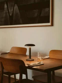 Kleine mobile LED-Tischlampe Gustave, dimmbar