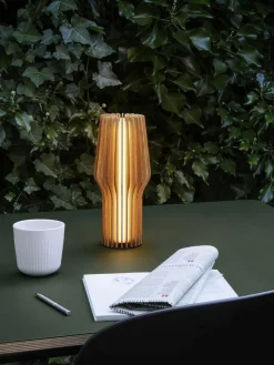 Kleine mobile LED-Tischlampe Radiant, dimmbar