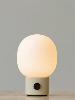 Kleine mobile Tischlampe JWDA mit USB-Anschluss, dimmbar