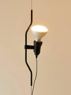 Kleine Pendelleuchte Parentesi, dimmbar