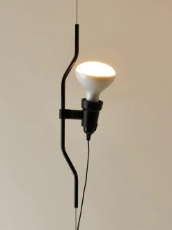 Kleine Pendelleuchte Parentesi, dimmbar