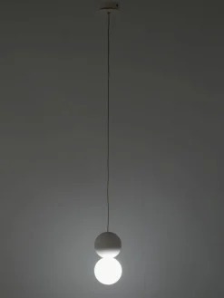 Kleine Pendelleuchte Zero aus Glas und Beton