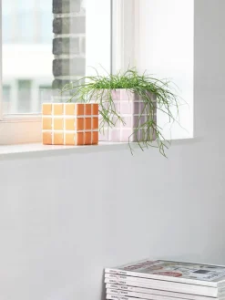 Kleiner Übertopf Tile aus Dolomitstein mit Fliesenoptik