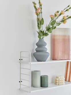 Kleines Wandregal North