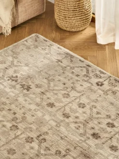 Kurzflor-Teppich Rosalie mit Ornamenten, handgewebt