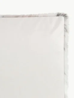 Kuscheldecke Skins aus Kunstfell in Schneeleoparden-Optik