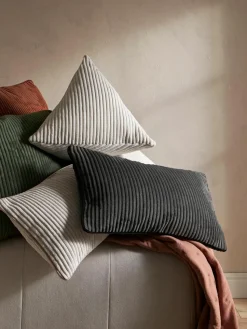 Langes Cord-Kissen Kylen
