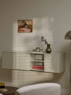 Lowboard Shea mit geriffelter Front