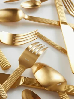 Matt gebürstetes Besteck-Set Lexi mit Rillenstruktur am Griff, 6 Personen (24-tlg.)