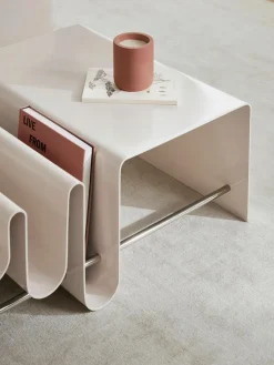 Metall-Couchtisch Julia mit Zeitschriftenablage