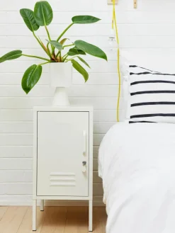 Metall-Nachttisch The Shorty, mit Scharnier links oder rechts