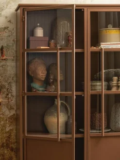 Metall-Vitrine Exhibit