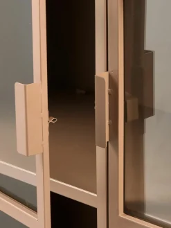 Metall-Vitrine Ronja