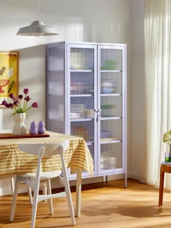 Metall-Vitrine The Collector mit geriffeltem Glas