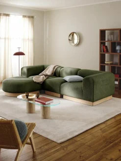 Modulares Sofa Natalie (3-Sitzer) aus Teddy-Bouclé mit Hocker