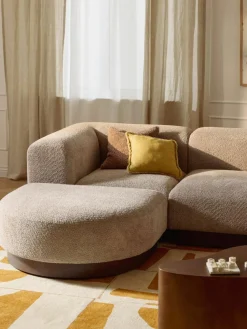 Modulares Sofa Natalie (3-Sitzer) aus Teddy-Bouclé mit Hocker