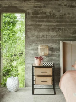 Nachttisch Lyle aus Mangoholz