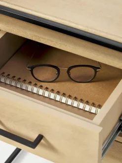 Nachttisch Lyle aus Mangoholz