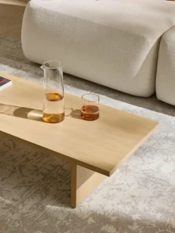 Niedriger Holz-Couchtisch Dako