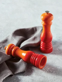 Pfeffermühle Creuset mit Keramikmahlwerk