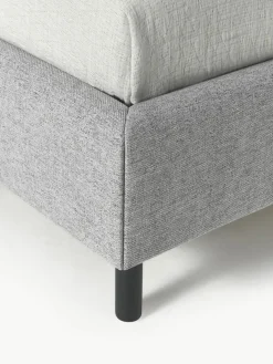 Polsterbett Giulia mit Holzfüßen