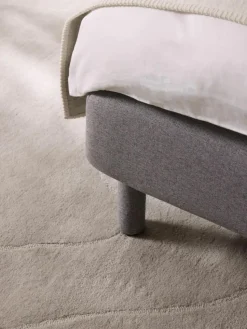 Polsterbett Luma mit Kopfteil