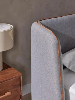 Polsterbett Luma mit Kopfteil