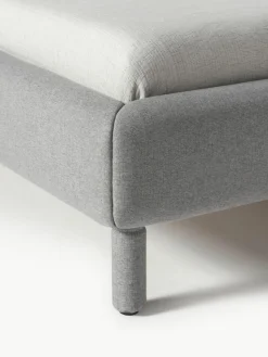 Polsterbett Luma mit Kopfteil