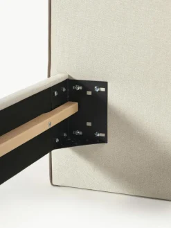 Polsterbett Romy mit gewelltem Kopfteil