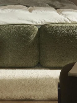 Polsterbett Tayla aus Teddy-Bouclé