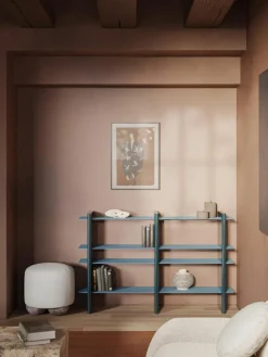 Regal Rami mit Metall-Elementen