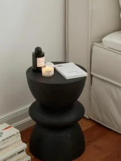 Runder Beistelltisch Benno aus Mangoholz