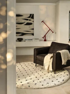 Runder flauschiger Hochflor-Teppich Ayana, gepunktet