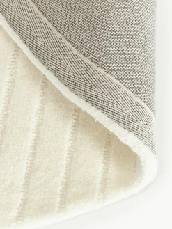 Runder Wollteppich Mason, handgetuftet