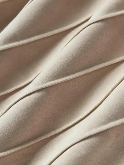 Samt-Kissenhülle Lola mit Strukturmuster