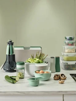 Schüsseln und Messlöffel Nest Plus, 9er-Set