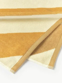 Strandtuch Suri mit Zickzack-Muster